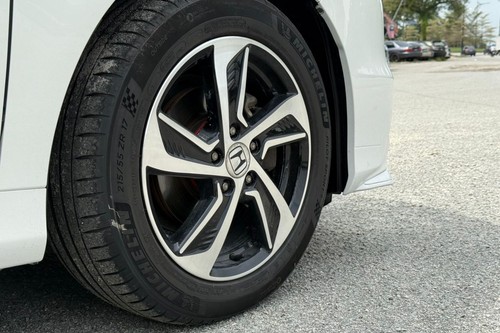 2015 Honda Odyssey 2.4L EX Terpakai