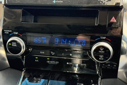 2018 Toyota Vellfire 2.5L Terpakai