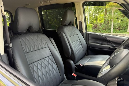 2022 Nissan Serena 2.0L Premium Highway Star Terpakai