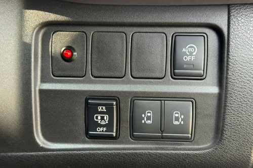 2022 Nissan Serena 2.0L Premium Highway Star Terpakai