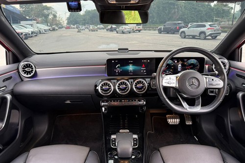 2020 Mercedes Benz A-Class A180 Terpakai