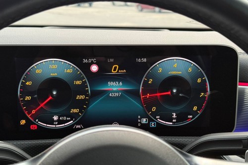 2020 Mercedes Benz A-Class A180 Terpakai