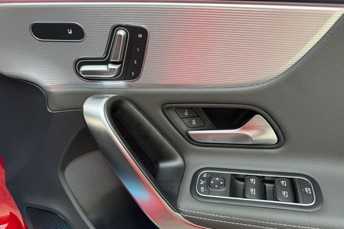 2020 Mercedes Benz A-Class A180 Terpakai