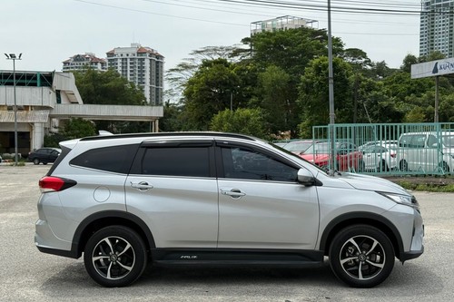 2022 Perodua Aruz 1.5AV Terpakai