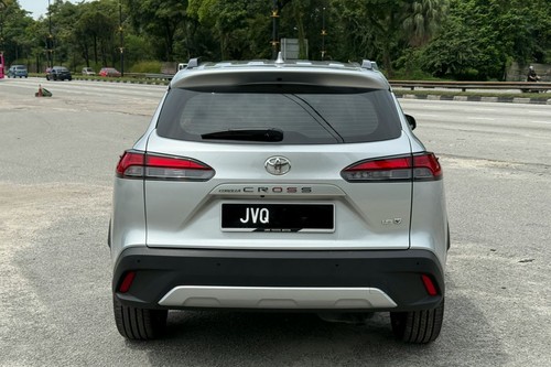 Terpakai 2022 Toyota Corolla Cross 1.8V A/T untuk Dijual