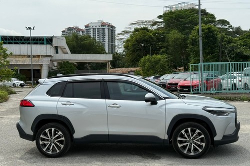 2022 Toyota Corolla Cross 1.8V A/T Terpakai