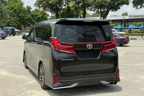 2015 Toyota Alphard 2.5 SA Terpakai