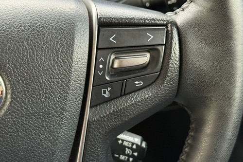 2015 Toyota Alphard 2.5 SA Terpakai