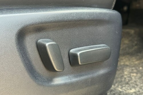 2015 Toyota Alphard 2.5 SA Terpakai