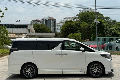 2021 Toyota Alphard 2.5 SC Terpakai