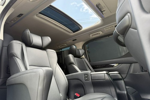 2021 Toyota Alphard 2.5 SC Terpakai