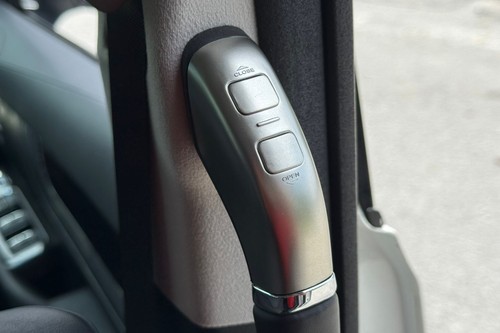 2021 Toyota Alphard 2.5 SC Terpakai