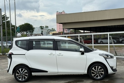 2018 Toyota Sienta 1.5 V AT Terpakai