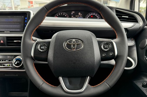 2018 Toyota Sienta 1.5 V AT Terpakai