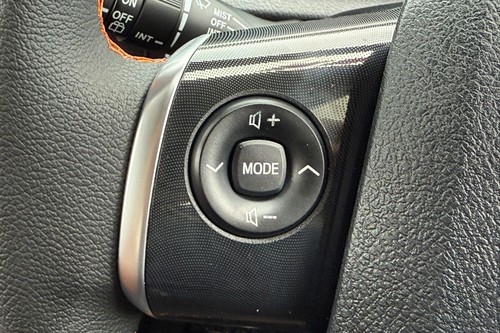 2018 Toyota Sienta 1.5 V AT Terpakai