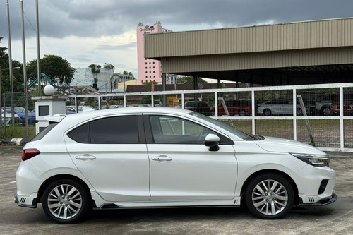 Second hand 2022 Honda City Hatchback 1.5L V Sensing 
