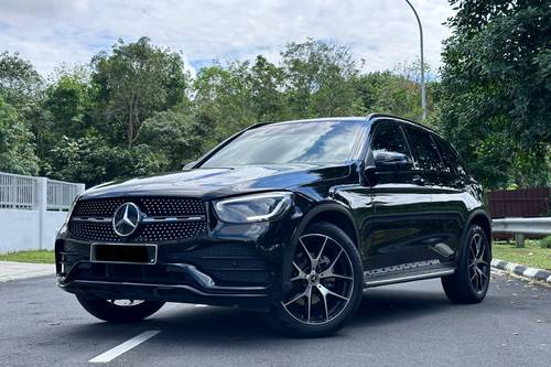 2022 Mercedes Benz GLC-Class 300 AMG Line  lama