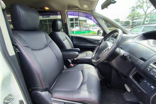 2014 Nissan Serena 2.0L Premium Highway Star Terpakai