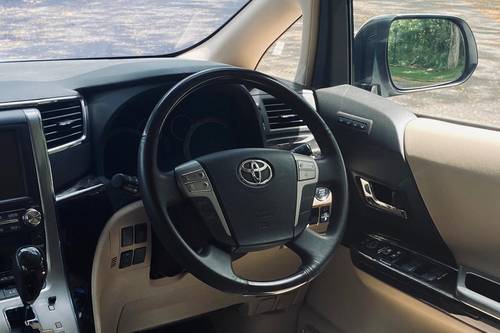 2014 Toyota Vellfire 3.5 Terpakai