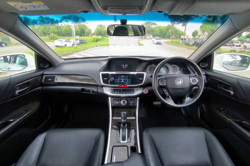 2015 Honda Accord 2.0 VTi-L Terpakai