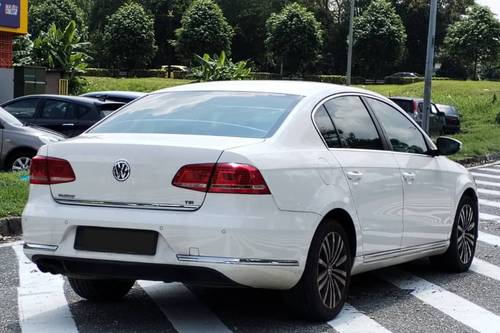 2014 Volkswagen Passat 1.8 Terpakai