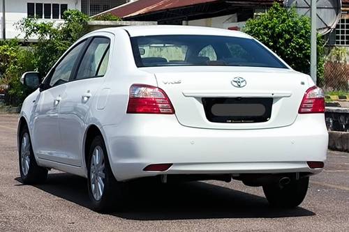 Old 2013 Toyota Vios 1.5 E AT