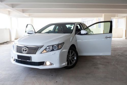 Second hand 2014 Toyota Camry 2.0L GX 