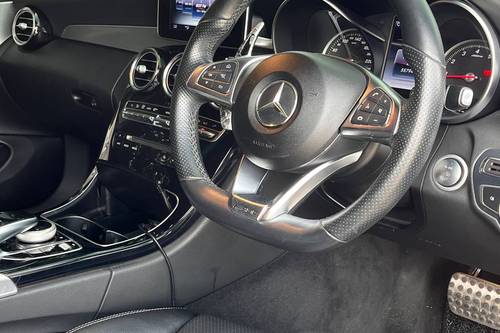 2016 Mercedes Benz C-Class Coupe C 200 AMG Line Terpakai