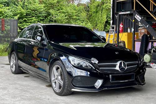 2018 Mercedes Benz C-Class Saloon C200 AMG Line Terpakai