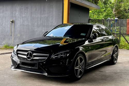 Second hand 2018 Mercedes Benz C-Class Saloon C200 AMG Line 