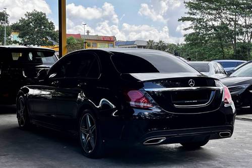 2018 Mercedes Benz C-Class Saloon C200 AMG Line Terpakai