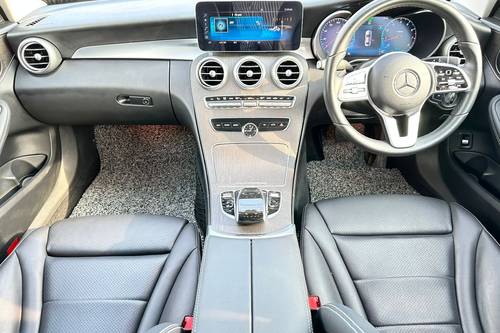 2019 Mercedes Benz C-Class Saloon C200 Avantgarde Line Terpakai