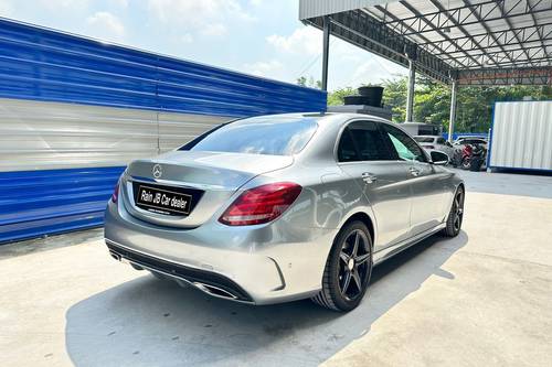 2016 Mercedes Benz C-Class Saloon C 250 AMG Line  lama