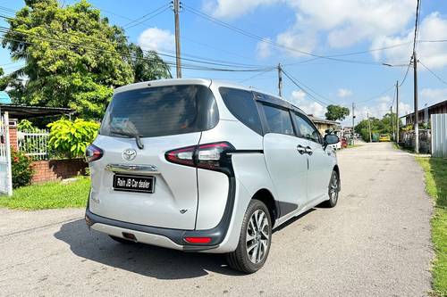 2018 Toyota Sienta 1.5 V AT  lama