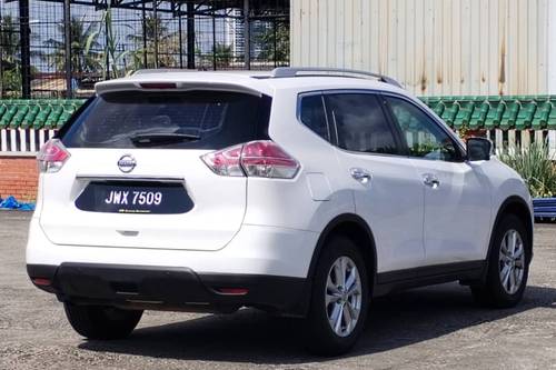 Old 2015 Nissan X-Trail 2.5L 4WD