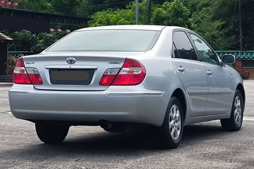 Old 2004 Toyota Camry 2.0AT