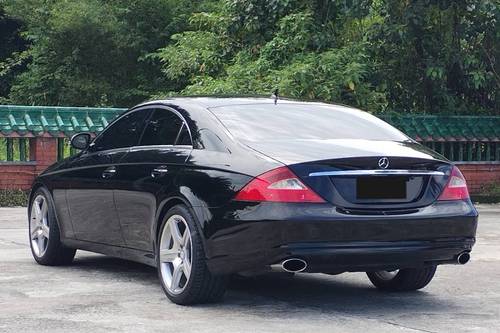 Old 2007 Mercedes Benz CLS-Class Coupe CLS 350 Blue Efficiency