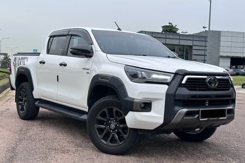 2023 Toyota Hilux Double Cab 2.8 Rogue (AT) 4X4 Terpakai