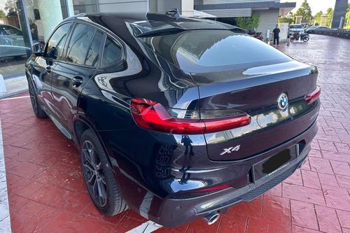 2019 BMW X4 xDrive30i M Sport  lama
