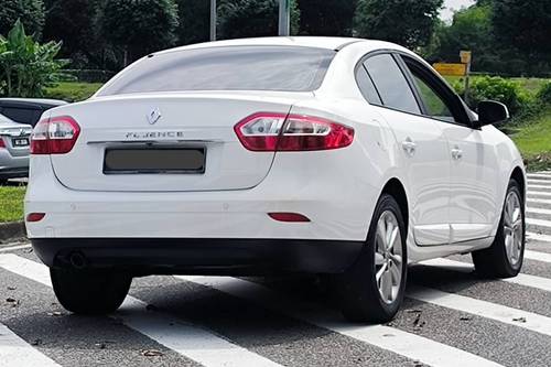 Old 2014 Renault Fluence Dynamique