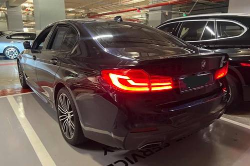 Terpakai 2020 BMW 5 Series Sedan 530i M Sport untuk Dijual