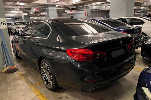 Old 2019 BMW 5 Series Sedan 2.0L