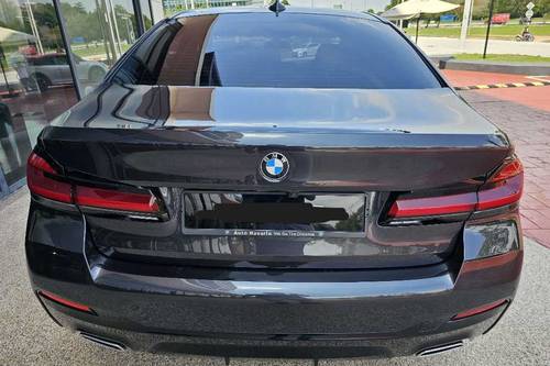 2022 BMW 5 Series Sedan 530i M Sport Terpakai