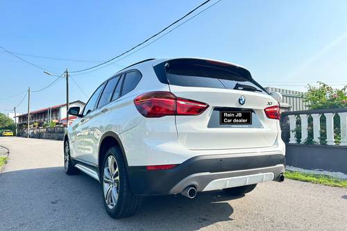 Second hand 2018 BMW X1 sDrive20i Sport 