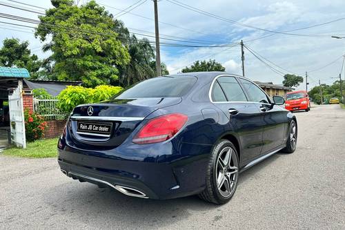 2020 Mercedes Benz C-Class Saloon C200 AMG Line Terpakai