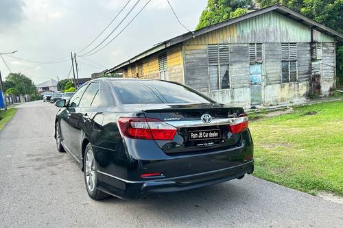 Terpakai 2014 Toyota Camry 2.0L GX untuk Dijual