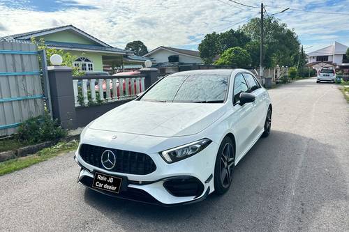 Old 2018 Mercedes Benz A-Class A 200 Blue Efficiency