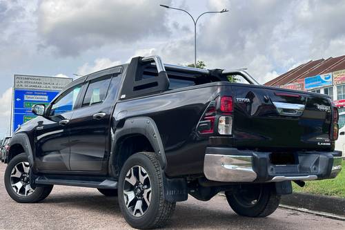 Second hand 2018 Toyota Hilux Double Cab 2.4 L-Edition (AT) 4x4 