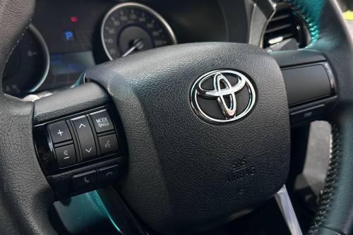 2018 Toyota Hilux Double Cab 2.4 L-Edition (AT) 4x4 Terpakai