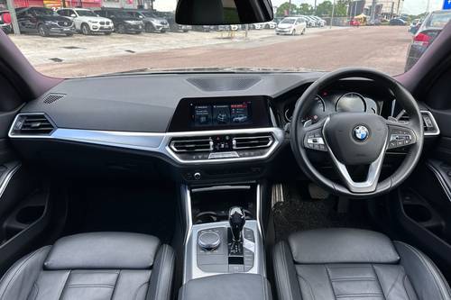 Second hand 2020 BMW 3 Series Sedan 320i Sport 